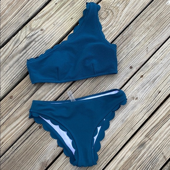 Cupshe Other - Cupshe scalloped edge deep teal bikini